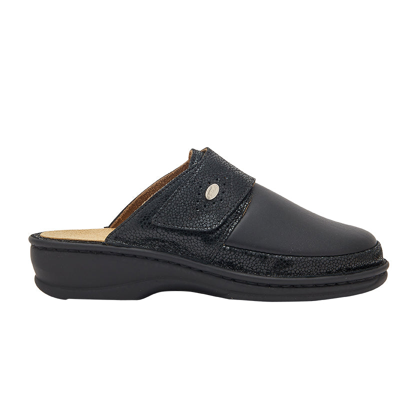 SCHOLL WOMEN ROBERTA MULES
